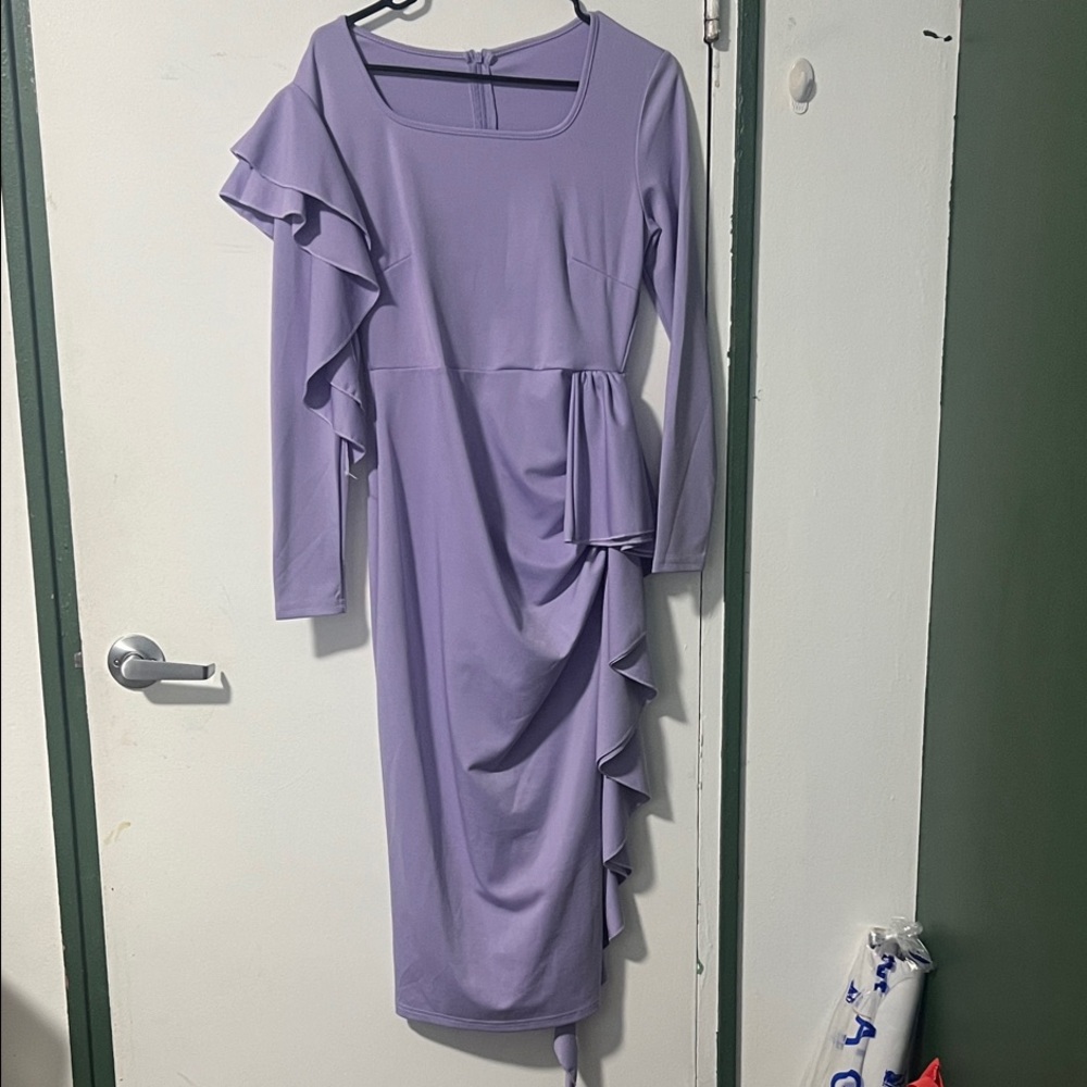 Elegant Lavender Ruffle Hem Body Con